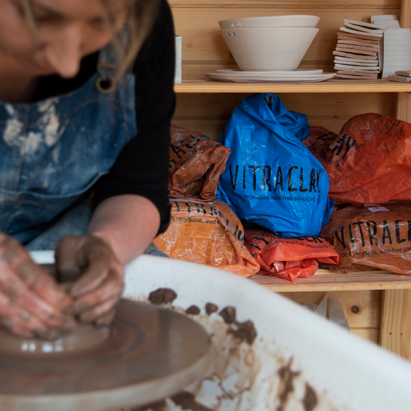 Vitraclay-post-1.png__PID:50560a4b-4d1d-4924-8ae6-23d0181c35af