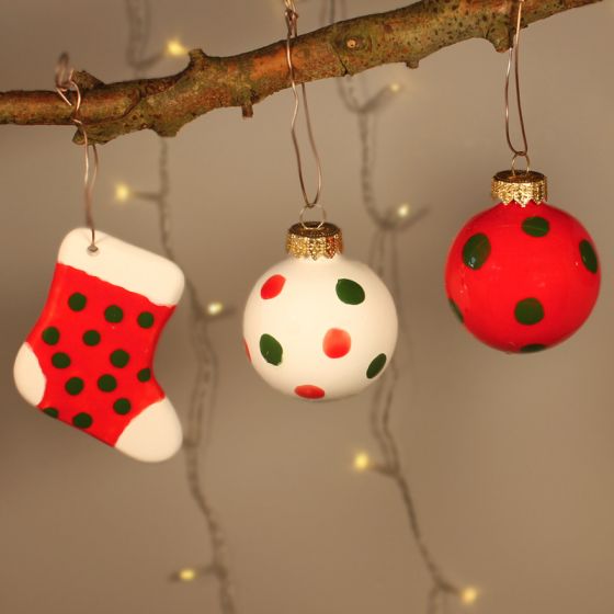 Create Your Own - Christmas Polka Dot Bauble Kit